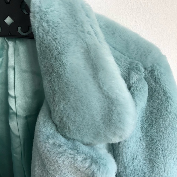 New Alexia Plush Trenchcoat - Picture 3 of 4